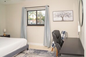 2 soverom, strykejern/-brett, wi-fi og sengetøy