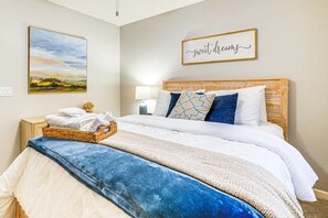 3 bedrooms, iron/ironing board, WiFi, bed sheets - Ultimate Getaway w/Pool and Hot Tub, Close to Surprise Stadium & Tennis Complex (Surprise)