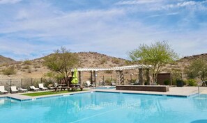 Pool - Verrado Views Retreat - Sleeps 12 + Pool (Buckeye)