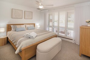 3 chambres, fer et planche à repasser, Wi-Fi gratuit, draps fournis