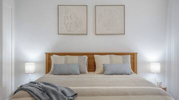 3 chambres, fer et planche à repasser, Wi-Fi gratuit, draps fournis