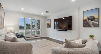 White Sands Holiday Home | Central Busselton - Walk Everywhere | Pet Friendly