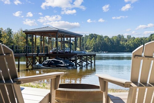 Lakefront Home| 6BR Home w/ Hot Tub, Private Beach, Dock, & Pontoon Options