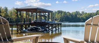 Lakefront Home| 6BR Home w/ Hot Tub, Private Beach, Dock, & Pontoon Options
