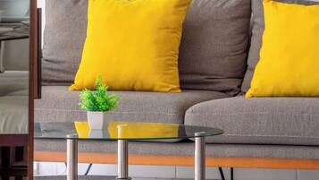 Deluxe Apartment | Living area