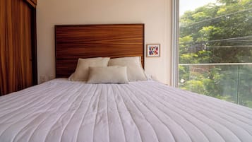 Comfort Apartment | Iron/ironing board, free WiFi