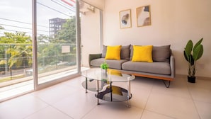 Deluxe Apartment | Living area