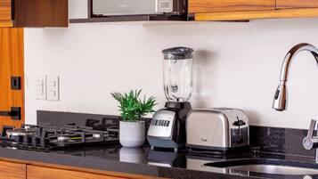 Deluxe Apartment | Private kitchen