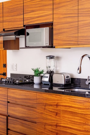 Deluxe Apartment | Private kitchen