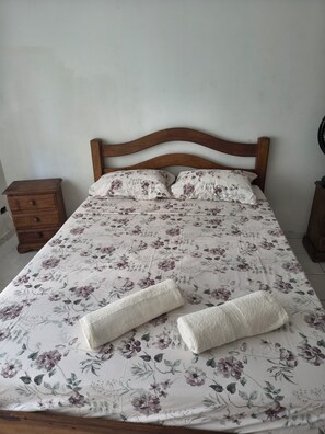 3 quartos, ferros/tábuas de passar roupa, Wi-Fi, roupa de cama