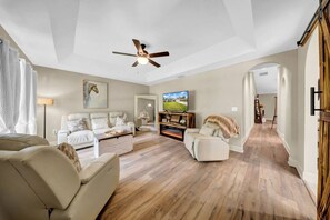 Imagen sin descripción, 2 de 49, botón