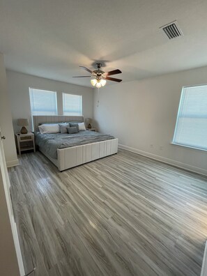 3 bedrooms, WiFi, bed sheets