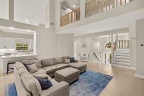 Smart TV - Stunning pool home steps to beach! REDUCED! (Sanibel)