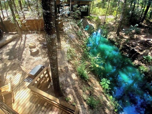 Waterfront Getaway near Houston – Kayak & Fishing