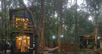Waterfront Getaway near Houston – Kayak & Fishing