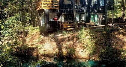 Waterfront Getaway near Houston – Kayak & Fishing