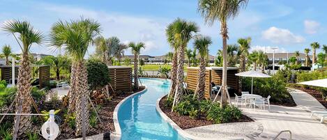 Een verwarmd zwembad