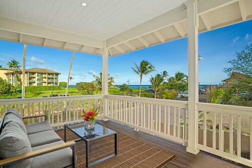 New Modern Hawaiian  2-bedroom house in Kapaʻa with amazing ocean/mountain views