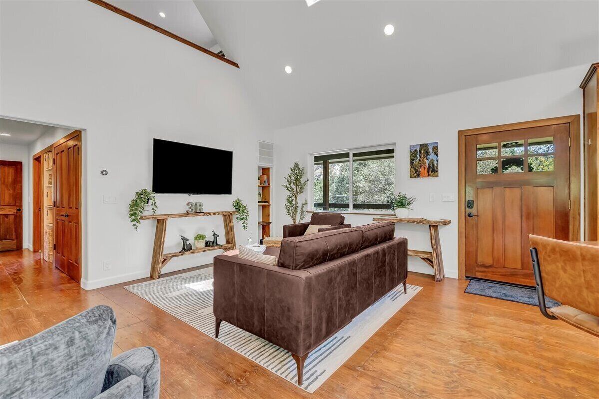 Smart TV, fireplace, table football, books