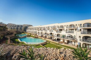 House | 3 bedrooms - Qala Skyview Penthouse Pool Sunsets BBQ Area (Qala)