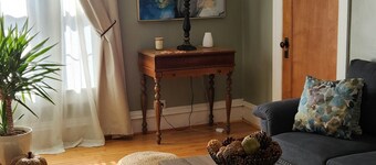 Cozy 2-bedroom apartment in lovely Hornell with AC