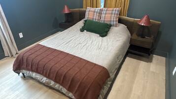 1 bedroom, free WiFi, bed sheets