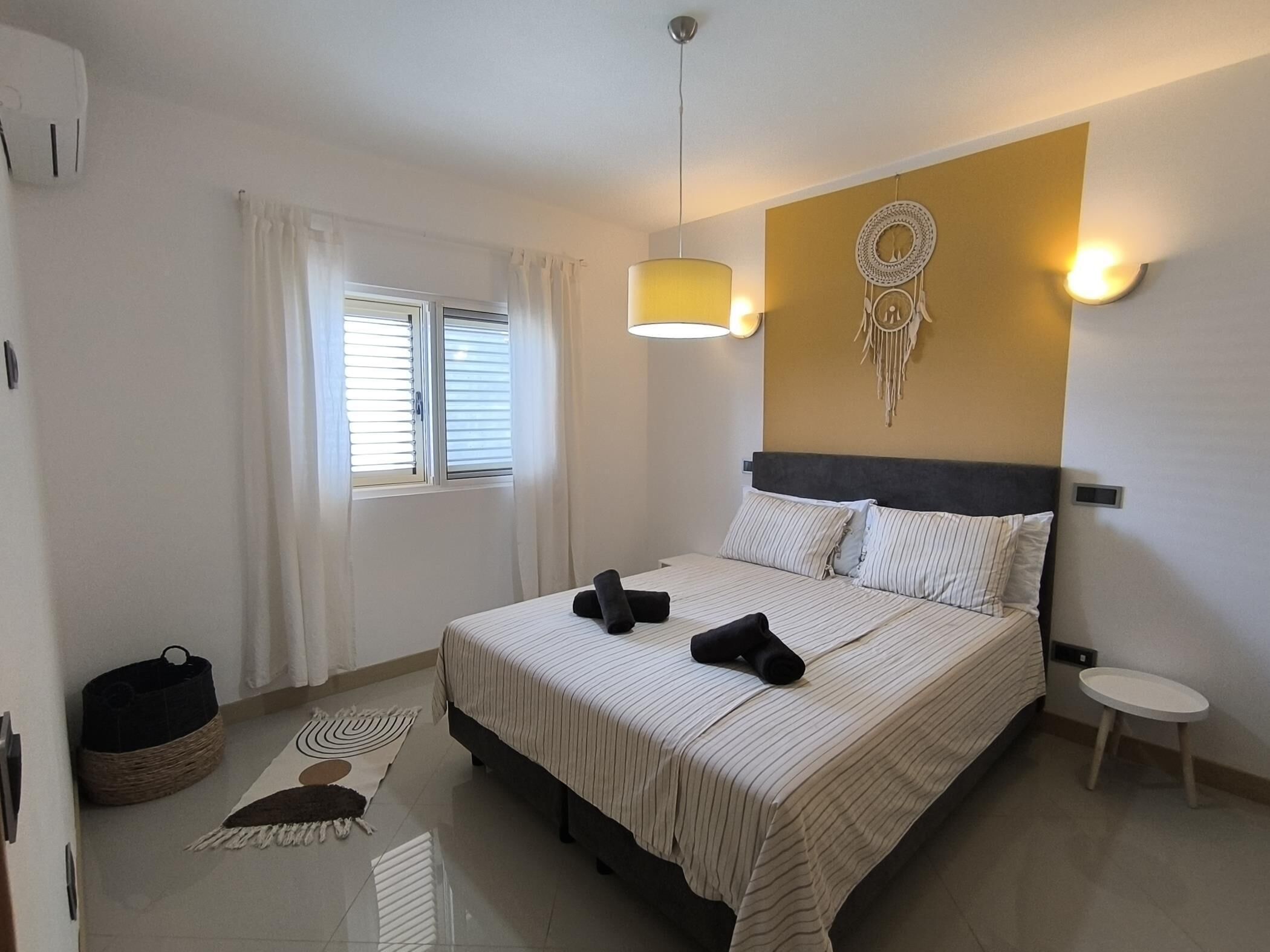 1 chambre, fer et planche à repasser, accès Internet, draps fournis