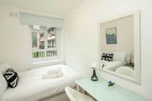 4 chambres, fer et planche à repasser, Wi-Fi, draps fournis