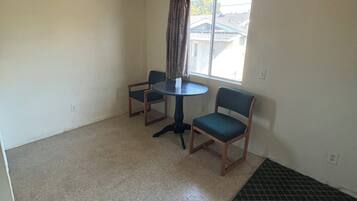 Chambre Double | Cuisine privée