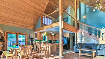 TV, fireplace, books, stereo