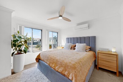 Three bedroom townhouse with pool