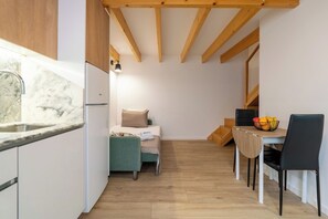 1 chambre, fer et planche à repasser, Wi-Fi gratuit, draps fournis