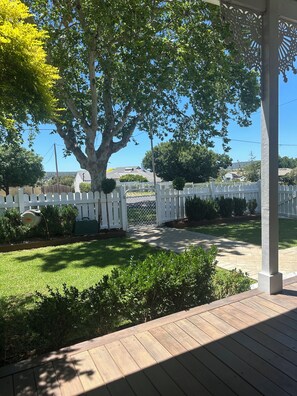 Property grounds - Liberty on Brae, the perfect little cottage stay. (Inverell)