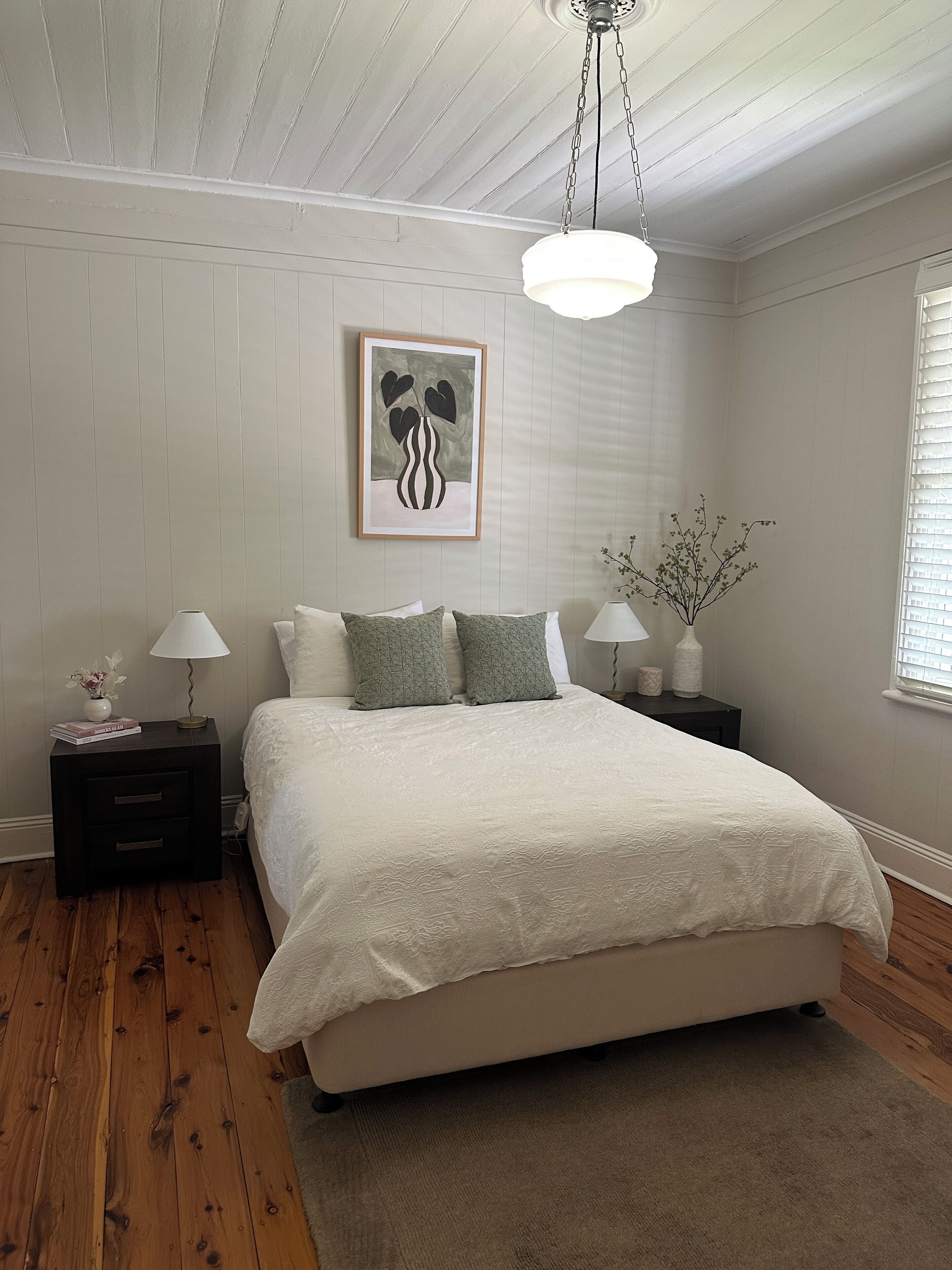 3 chambres, fer et planche à repasser, Wi-Fi, draps fournis