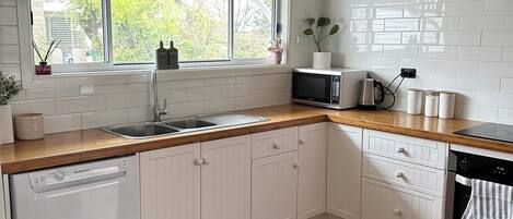 Microwave, oven, stovetop, dishwasher