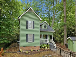 Exterior - Lovely home in Trinity Park, Near Downtown Durham. (Durham)