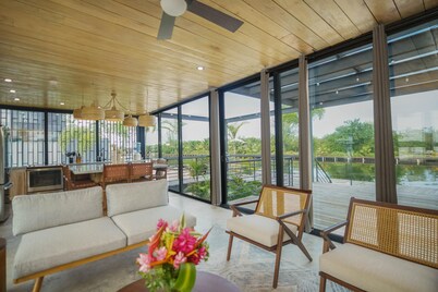 Santosha Villa - Modern 3BD Private Island Villa with Pool