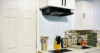 Studio minutes away from beautiful springs.