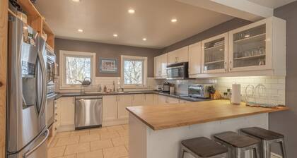 Fabulous 1-bedroom bed & breakfast in Yellowknife