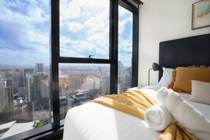 2 室のベッドルーム、アイロン / アイロン台、WiFi、ベッドシーツ