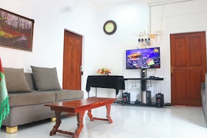 Reception - Unaway Holiday Home (Unawatuna)