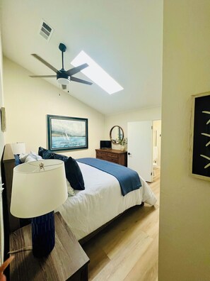 3 habitaciones, escritorio, wifi gratis y ropa de cama 