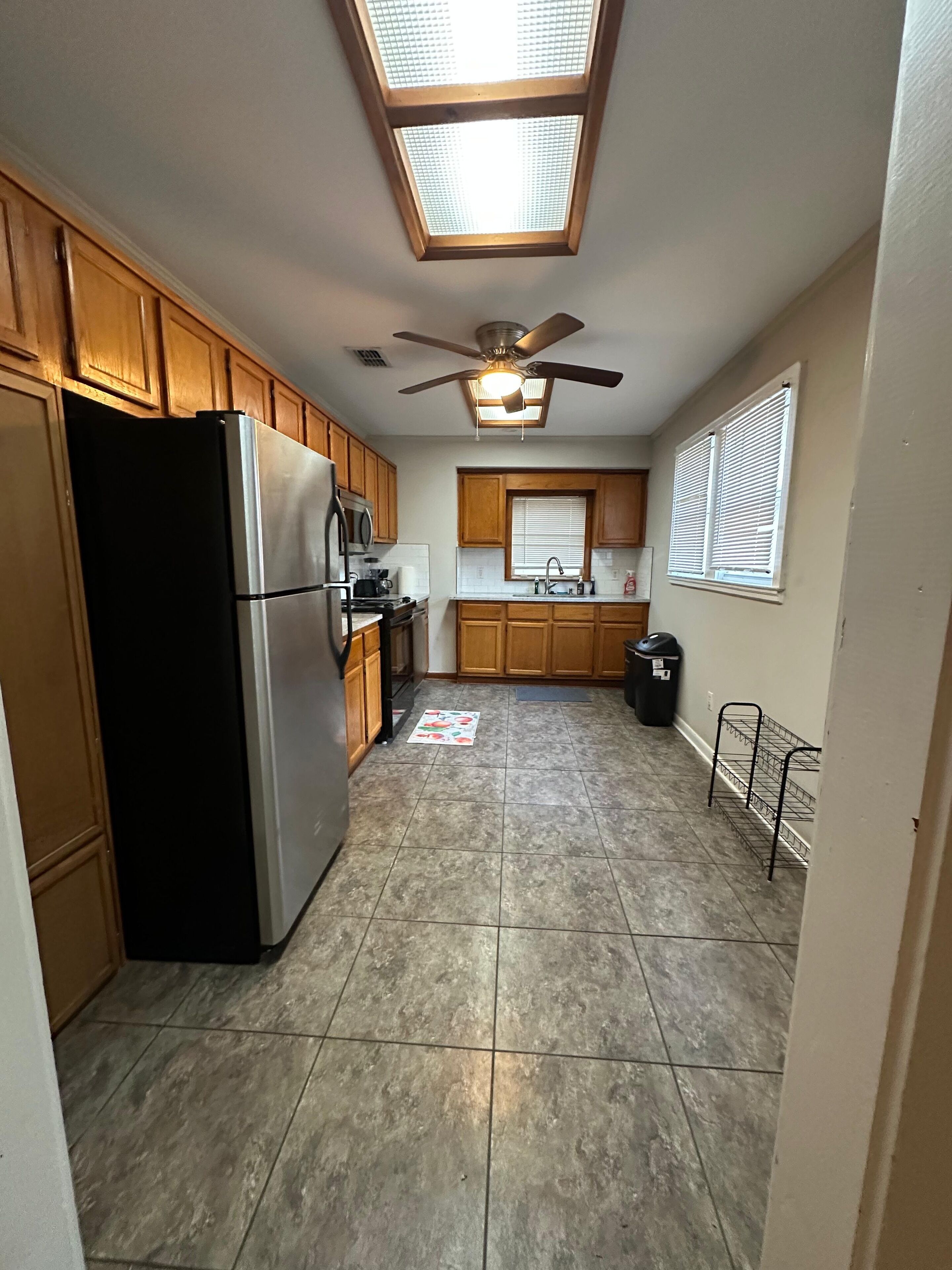 Mikrowelle, Ofen, Herdplatte, Geschirrspüler