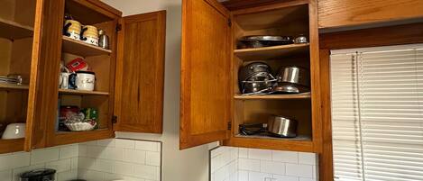 Micro-ondes, four, plaque de cuisson, lave-vaisselle