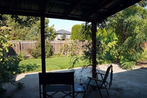 Terrace/patio - Modern Farmhouse Cottage (Walla Walla)