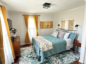 2 quartos, ferros/tábuas de passar roupa, Wi-Fi, roupa de cama