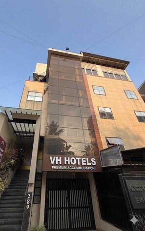 Exterior - VH Hotels Domlur (Bengaluru)