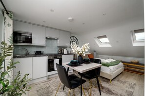 1 bedroom, Internet, bed sheets - GuestReady - Loft studio near Wembley Stadium (London)