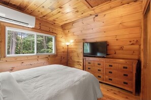 2 bedrooms, iron/ironing board