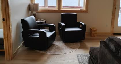 Spacious 3-bedroom apartment on the water in Ketchikan: Tongass Narrows